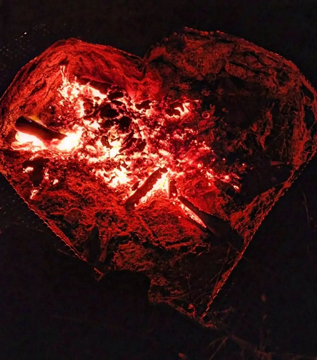 Brasas con forma de corazón